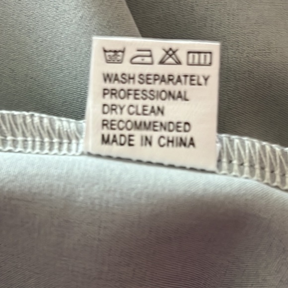 Button Down Performance Shirt Sz XXL - Picture 7 of 8